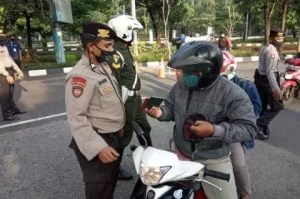 Peraturan Lampu Mobil. 3 Aturan yang Wajib Diperhatikan agar Tidak Ditilang Polisi Perihal