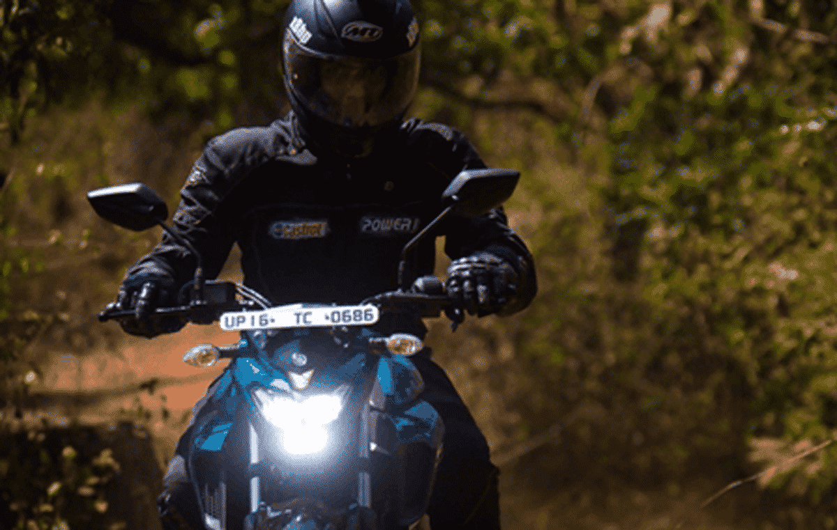 Penyebab Lampu Motor Kadang Nyala Kadang Mati. 4 Masalah Yang Bikin Lampu Motor Mati Mendadak