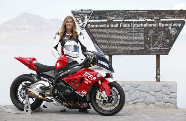 Bmw S1000rr Top Speed. Valerie Thompson Rider Wanita Pencetak Rekor Bonneville Land