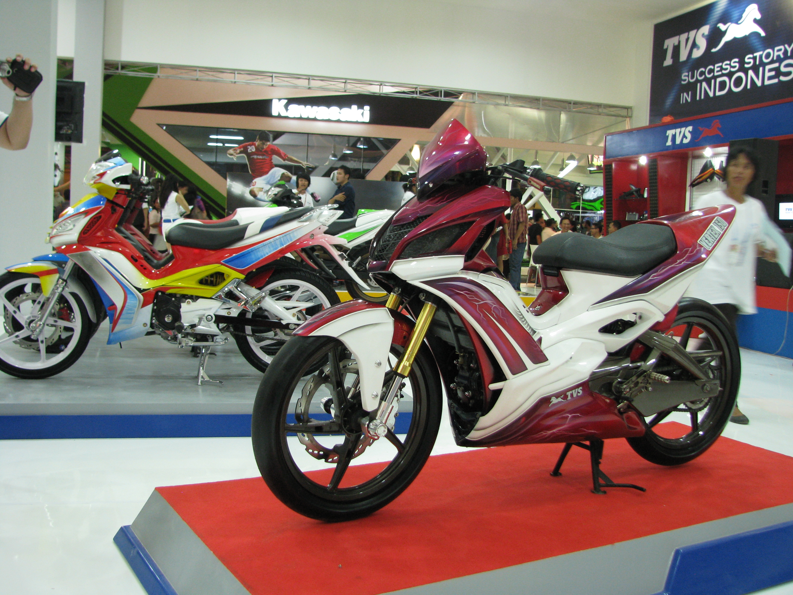 Warna Motor Vixion Paling Keren. Kumpulan Gambar Warna Motor Yang Keren Terlengkap