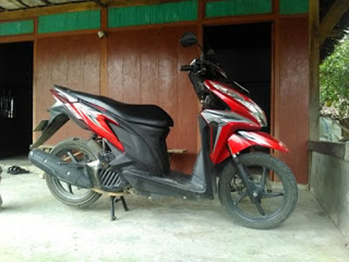 Cara Standar 2 Motor Beat. Cara Mengatasi Standar Tengah Motor Matic Macet Tidak Berfungsi