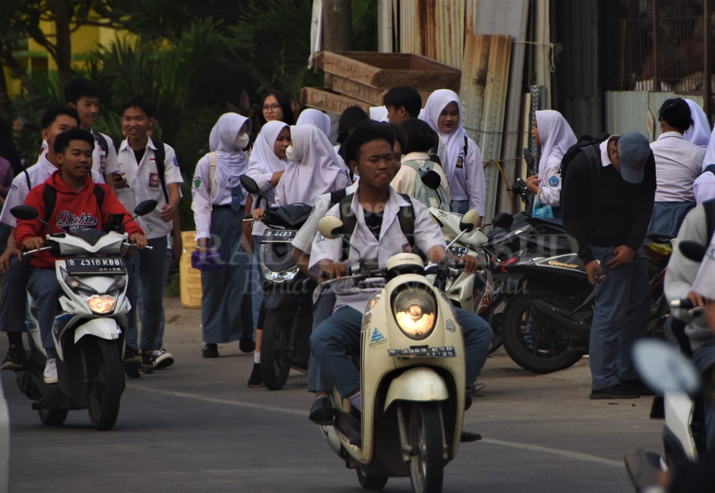 Motor Untuk Anak Sekolah. Siswa Dilarang Bawa Motor ke Sekolah, Disdik Segera Sebar Surat