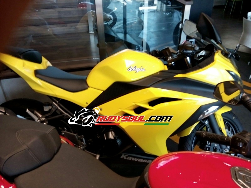 Ninja Warna Kuning. Diler Kawasaki Blitar Sedia Ninja 250FI Warna Kuning Ngejreng