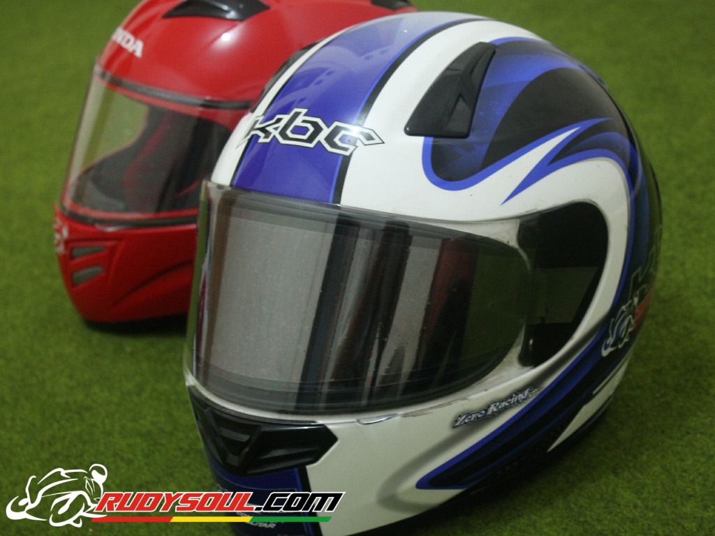 Cara Memasang Kaca Helm. Cara pasang “kaca film mobil” di visor flat helm KBC.