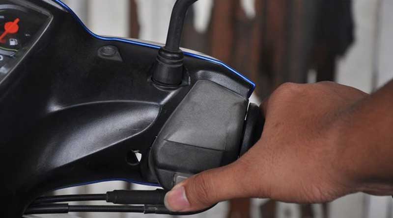 Penyebab Motor Aerox Tidak Bisa Starter. 8 Sebab Motor Susah Starter, Ternyata Begini Solusinya