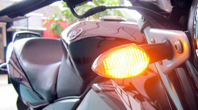 Lampu Sein Supra X 125. Pentingnya Lampu Sein Motor, Yuk Ketahui Dengan Seksama