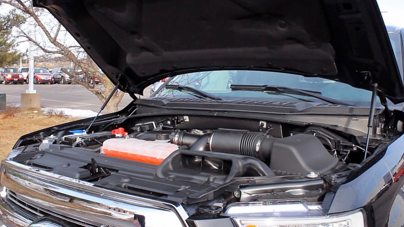 Suara Dengung Saat Kecepatan Tinggi. 9 Penyebab Suara Mesin Mobil Mendengung, Berikut Solusinya