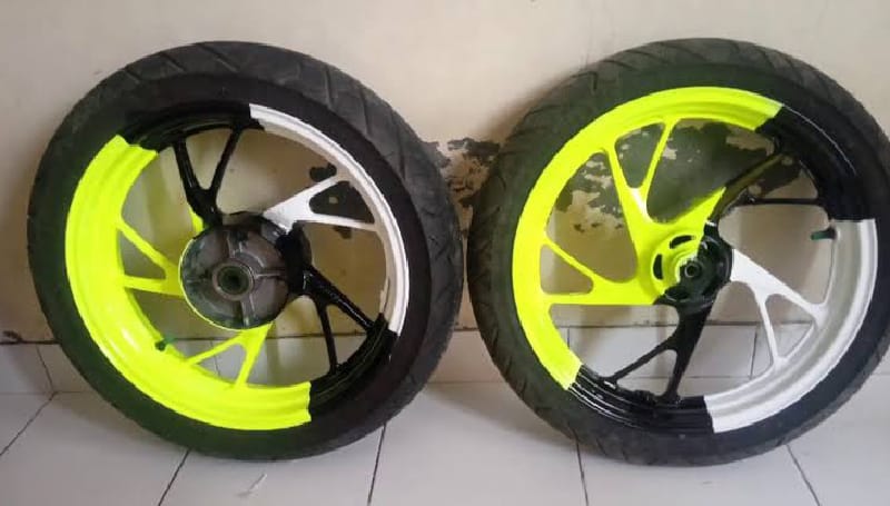 Cara Cat Velg Motor. Cara Menghilangkan Cat Pada Velg Motor Yang Mudah – Moladin