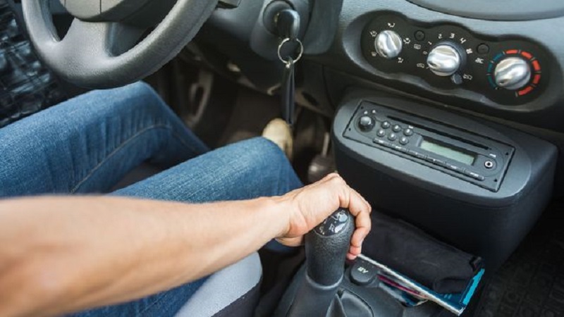 Penyebab Persneling Mobil Tidak Bisa Masuk. 7 Penyebab Persneling Mobil Tidak Bisa Masuk Gigi, Cek Segera!