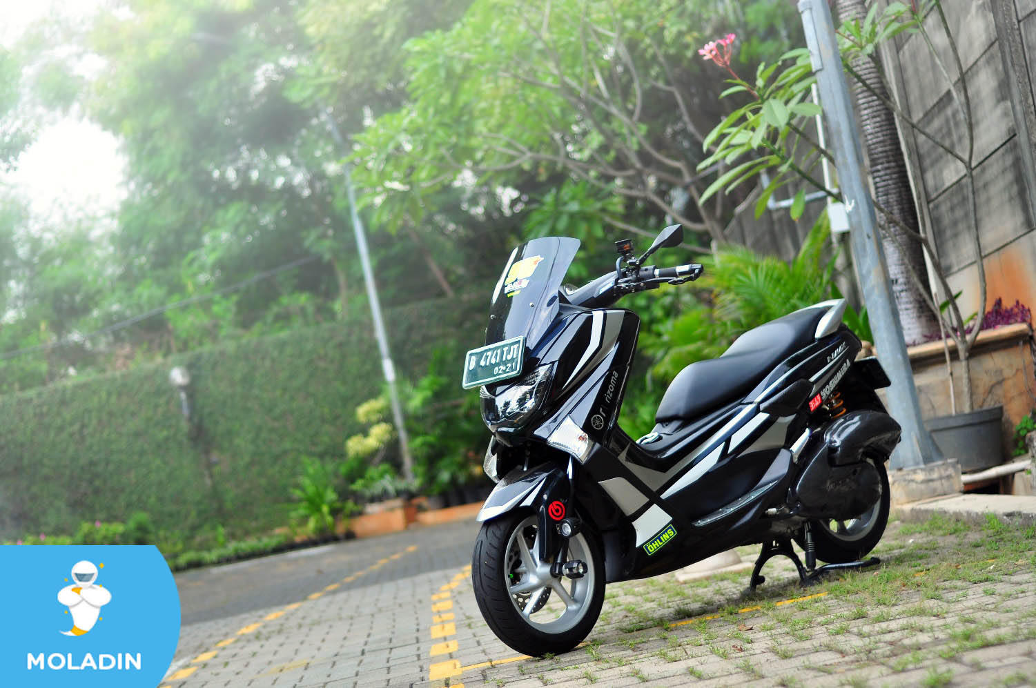 Modif Pelek Nmax. Modifikasi Motor Yamaha NMAX 2016, Cek Inspirasinya Disini!