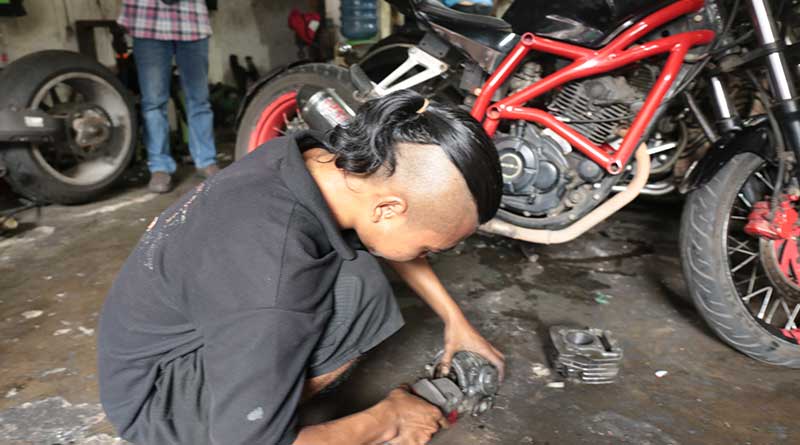 Bengkel Modif Lampu Motor. Ingin Motor Tampil Memikat? Ini Bengkel Modif Yang Tpat