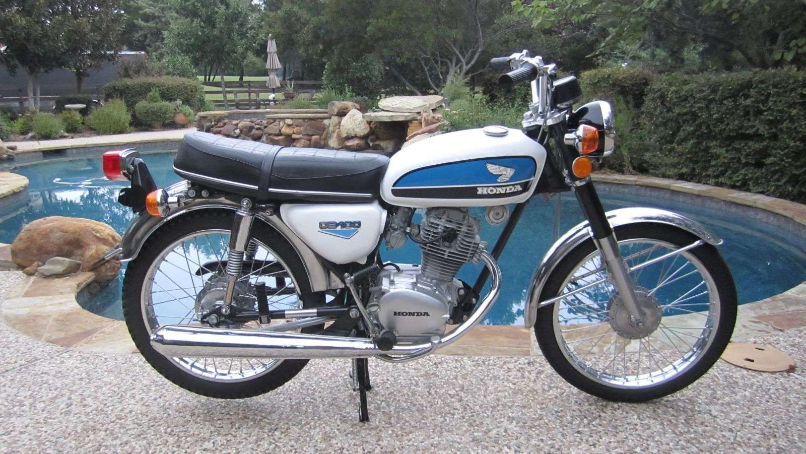 Harga Motor Cb Klasik Modifikasi. Yuk, Nostalgia dengan Motor CB 100 Klasik!