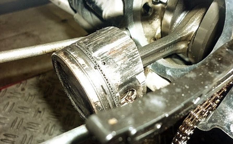 Piston Mio M3. Penyebab Piston Baret Dan Cara Mudah Mengatasinya