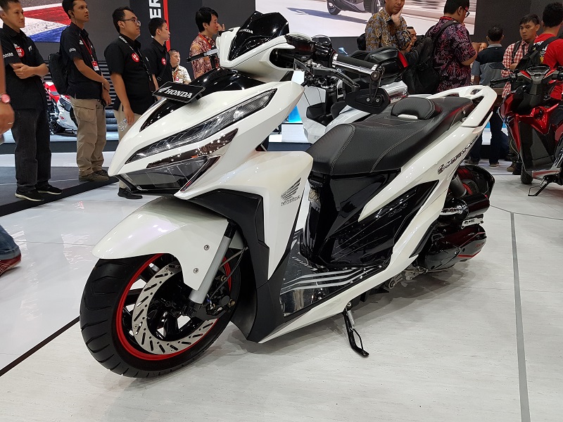 Modif Jok Vario 150. Modifikasi Honda Vario 150 Pakai Air Suspension – Moladin