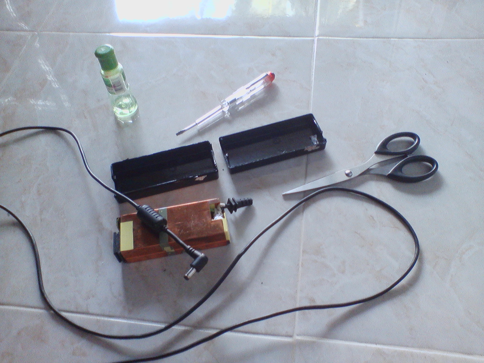 Warna Kabel Positif Dan Negatif Pada Charger Laptop. SAMBUNG KABEL CHARGER LAPTOP – sasjend'sblog