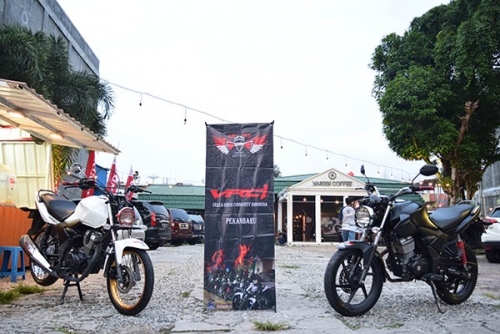 Cb 150 Verza Modif Japstyle. Ajak Nongkrong Puluhan Bikers, Capella Honda Riau ...