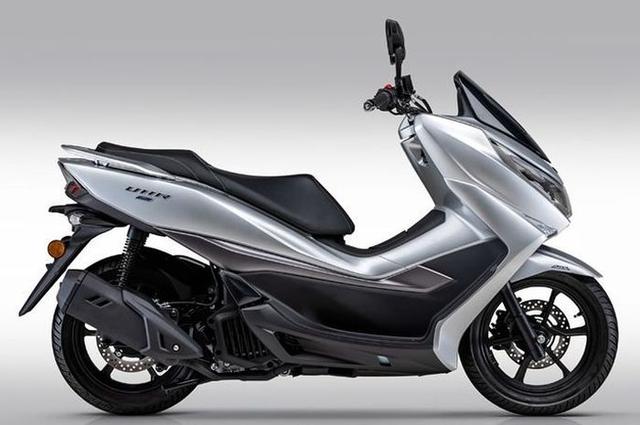 Harga Motor Suzuki Matic 150cc. Harga Motor Matic 150 cc Terbaru Suzuki UHR 150 Beritabaru.co