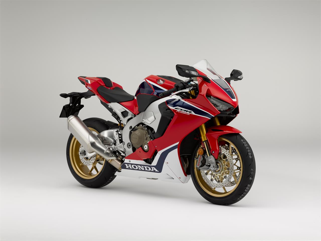 Cbr1000rr Sp2. Honda CBR1000RR FireBlade SP1 dan SP2 Model year 2017 Foto