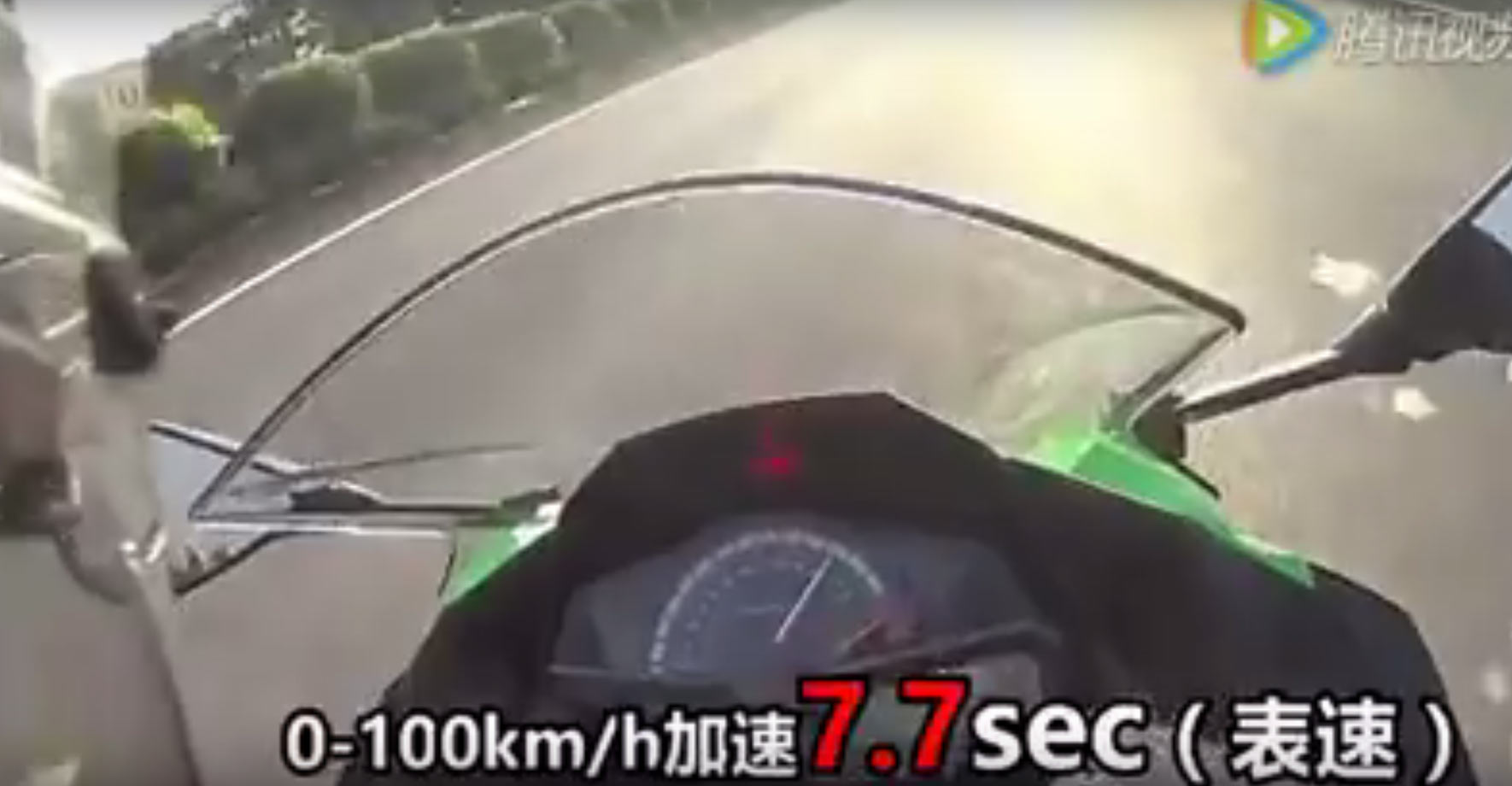 Ninja 250 Vs Zx25r. Komparasi performa Kawasaki Ninja 250 VS Suzuki GSX-250R