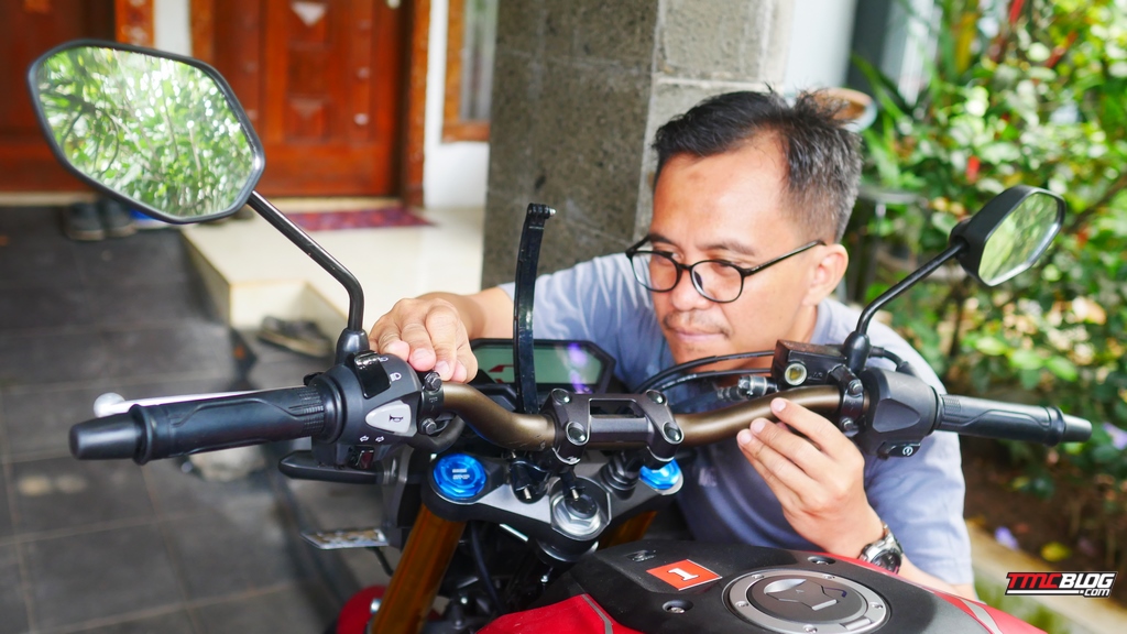 Perbedaan Stang Cb150r Lama Dan Baru. Setang Honda CB150R Streetfire sekarang koq 'gendut' di tengah