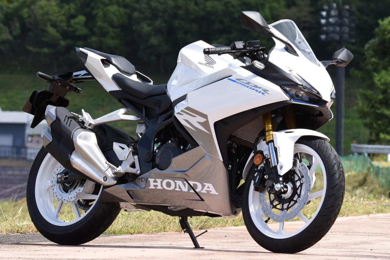 Cbr250rr Putih. Honda CBR250RR Baru 2023 Hadir di Jepang Dengan Warna Putih