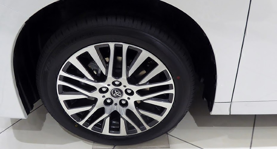 Penyebab Ban Tubeless Sering Kempes. 5 Penyebab Ban Tubles Sering Kempes pada Mobil