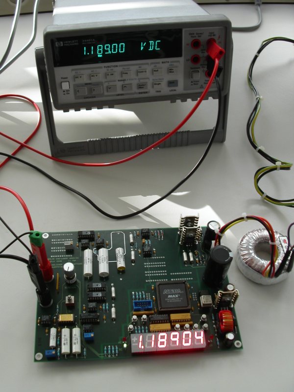 Pemasangan Voltmeter Dalam Suatu Rangkaian Yang Benar Adalah. Voltmeter