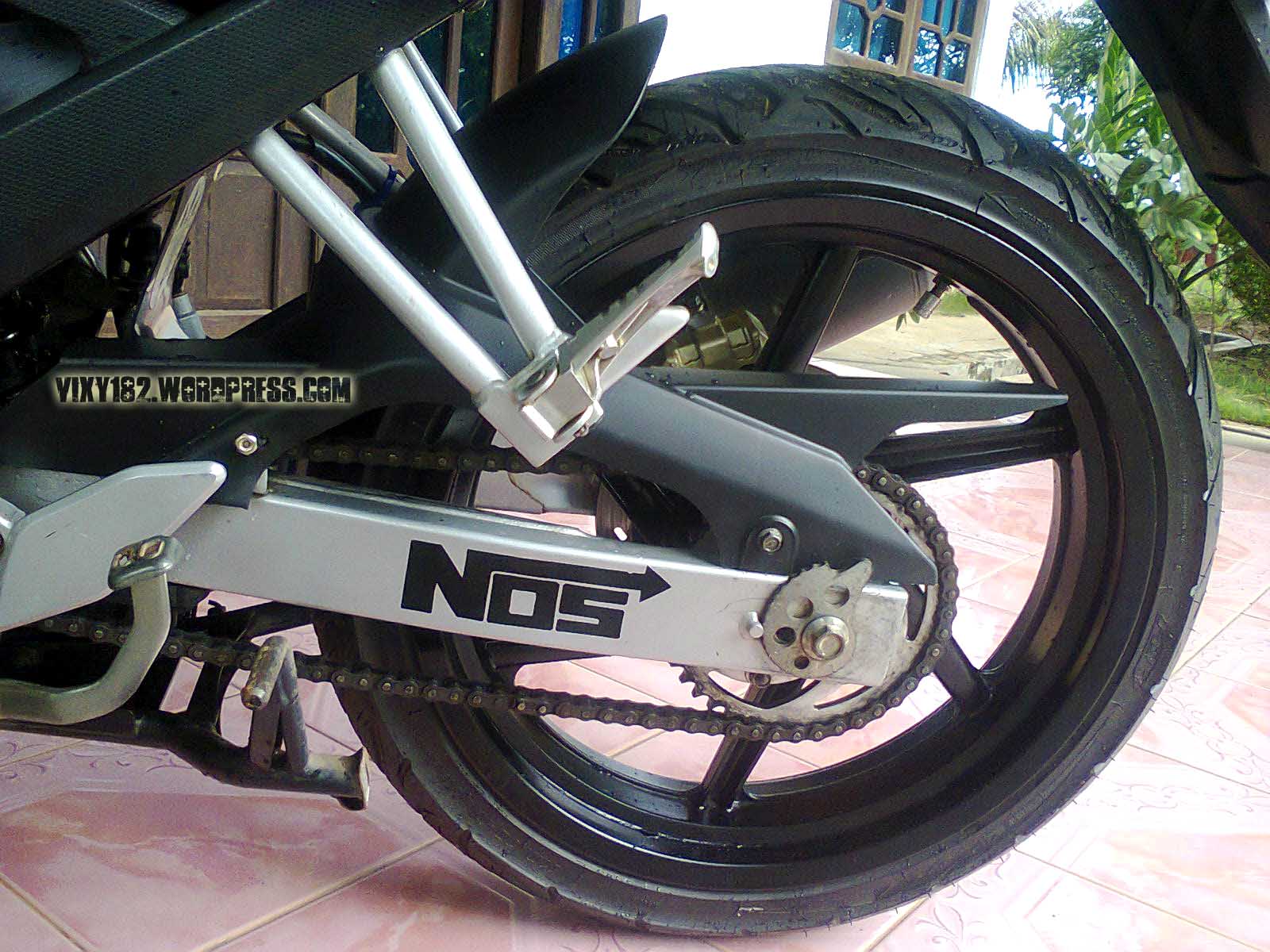 Cara Pasang Spakbor Belakang Byson Di Old Vixion. Modif Spakbor Belakang Vixion Old