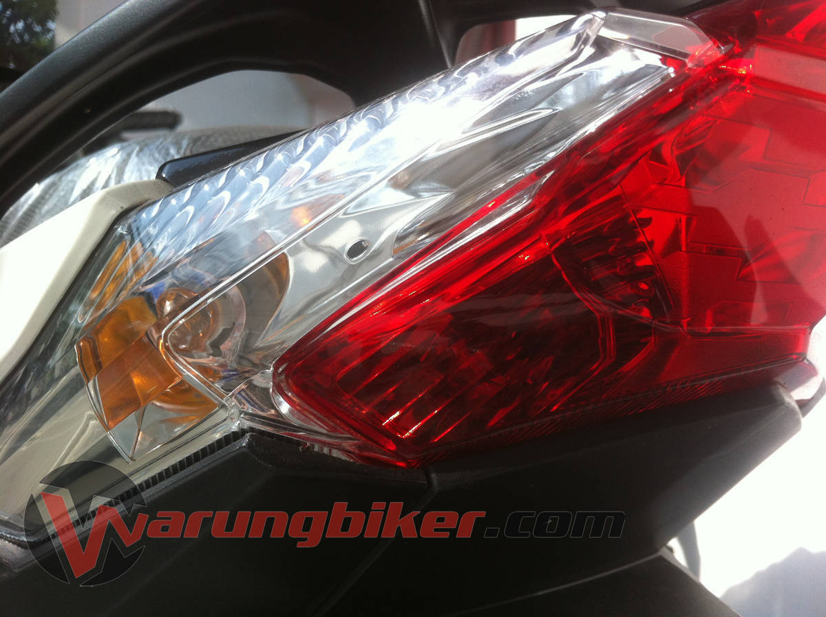Cara Ganti Lampu Vario 125. Next Post Cara Mengganti Lampu Rem Vario 150 atau Vario 125 LED