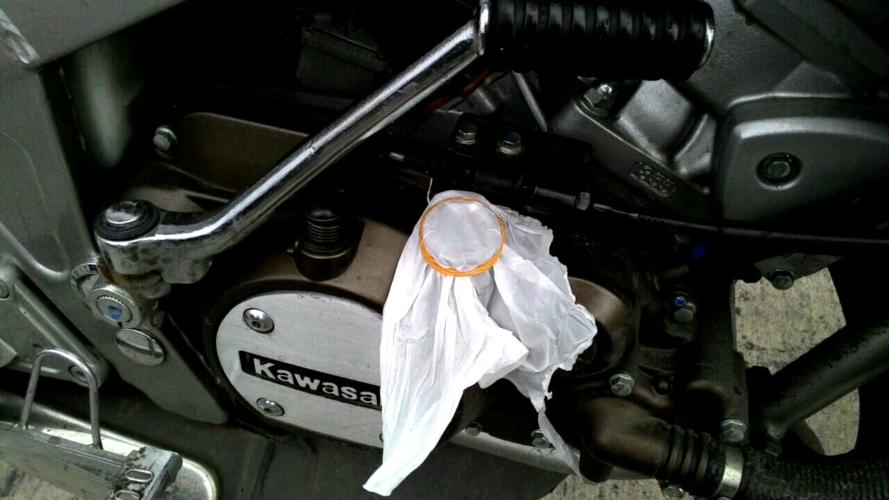 Kopdar Ninja 2 Tak. Cerita Unik Kopdar Kediri : Tutup Oli Ninja 150 R Wong's Terbang