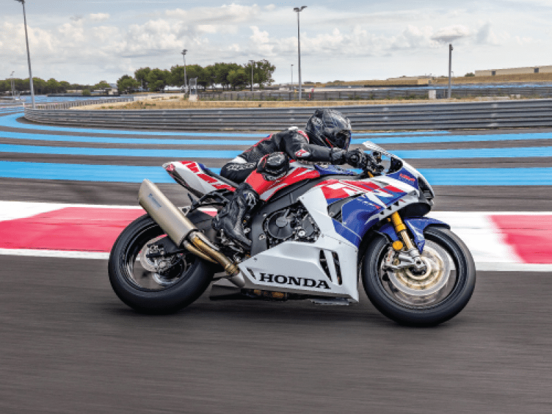 Spek Cbr1000rr. Honda CBR1000RR-R