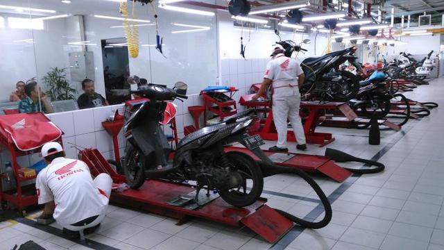 Servis Motor Vario 125. 5 Tips Merawat Honda Vario Agar Tetap Mulus di Jalanan
