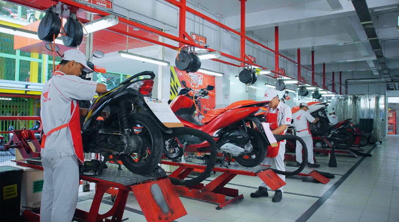 Servis Motor Ahass. Manjain Kendaraan dengan Servis Mudah & Banyak Untungnya di