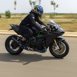 Harga Velg Rotobox H2. Kawasaki Ninja H2 Supercharged, Street Racing Addict