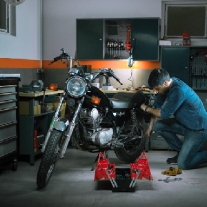 Bengkel Servis Motor Terdekat. Ini 7 Bengkel Servis Motor Terdekat di Jakarta Barat