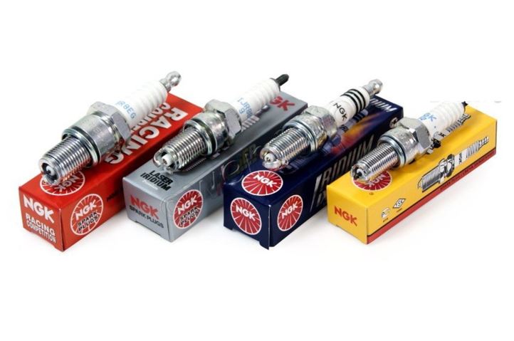 Cop Busi Racing Yang Bagus. Selain Maintenance Mesin dan Oli, Perhatikan Perubahan Warna Busi