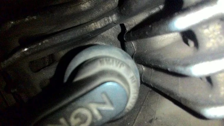 Biaya Bubut Drat Busi. Solusi perbaiki Lubang Ulir Busi yang Slek atau Dol, pergi ke tukang