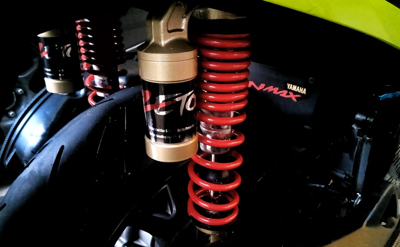 Shock Nmax Empuk. Mau Suspensi Yamaha NMax Lebih “Empuk”? Kayaba Zeto Pilihan