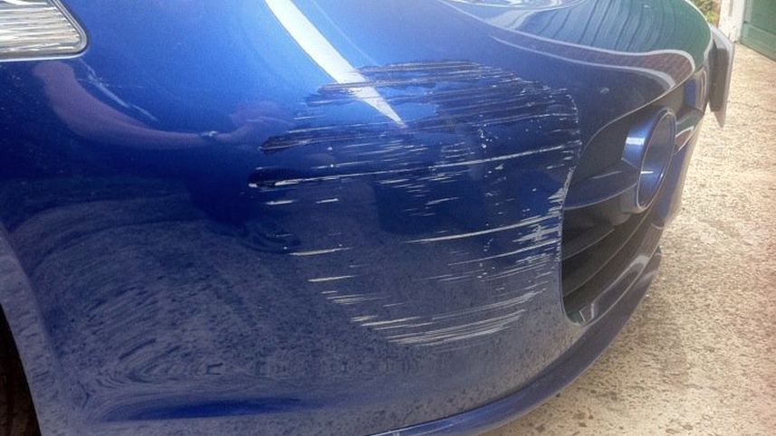 Cara Menghilangkan Cat Yang Nempel Di Body Mobil. Cara Mudah Hilangkan Goresan di Mobil, Tidak Harus Pergi ke