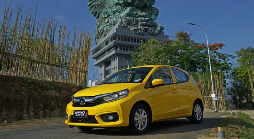 Perbedaan Tipe Brio. 10 Rincian Perbedaan All new Honda Brio Satya dan Tipe RS