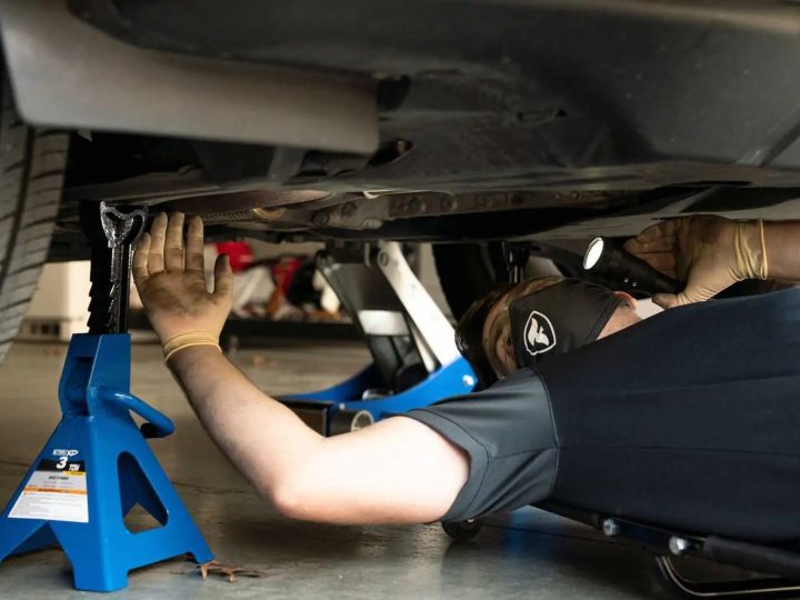 Cara Mengatasi Blok Mesin Mobil Yang Retak. 5 Cara Mengatasi Oli Rembes Tanpa Bongkar Mesin Mobil