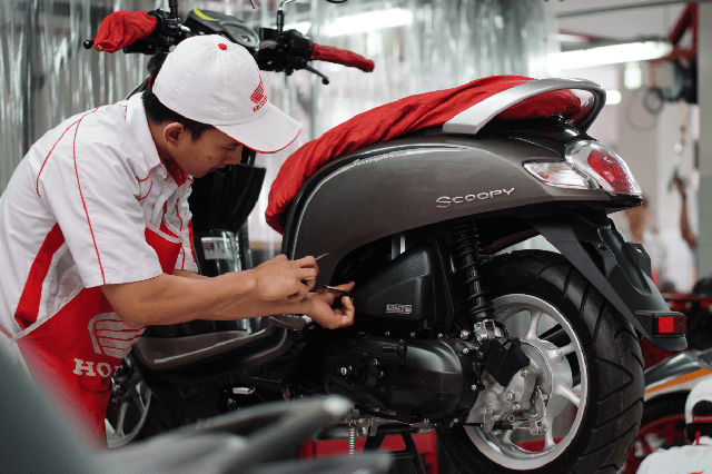 Cara Servis Motor Matic. Servis Motor? Apa Saja Ya Yang Dilakukan?