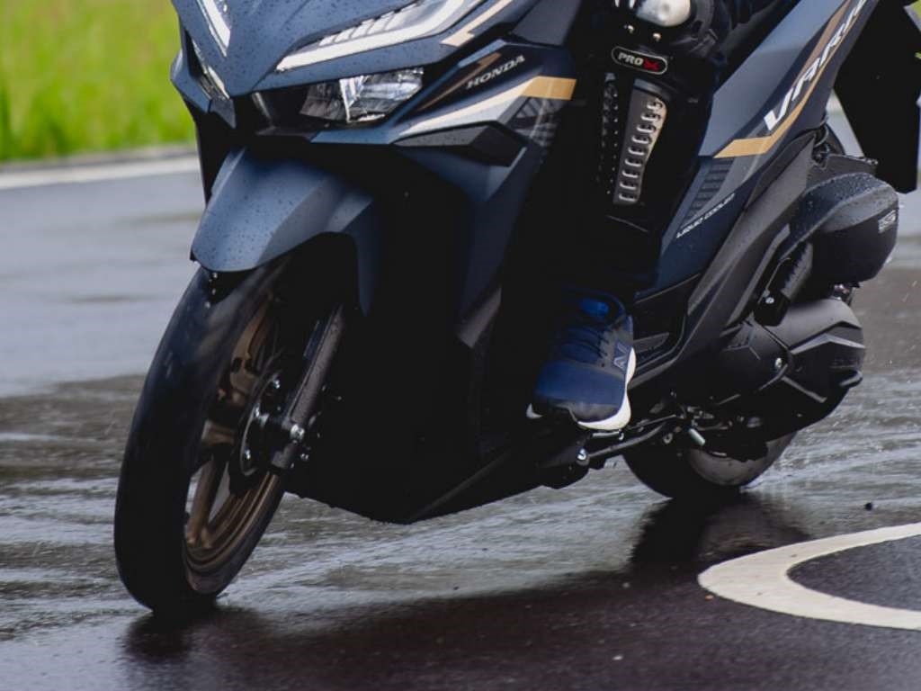 Motor Baru Datang Dari Dealer. Meski Motor Baru, Bagian-bagian Berikut Wajib Dicek!