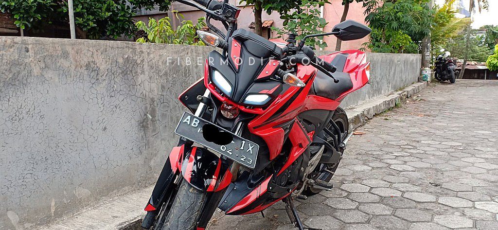 Vixion Black Matte. [Terpasang di All New Vixion] Headlamp MT15 Custom