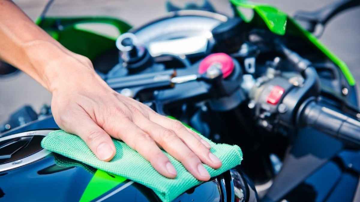 Cara Mengembalikan Warna Cat Motor Yang Pudar. Cara Mengembalikan Warna Motor yang Pudar, Mudah Tanpa