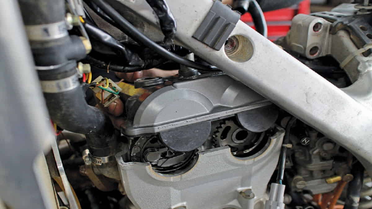 Klep Motor Bunyi Saat Mesin Panas. Penyebab Setelan Klep Cepat Berubah, Kenali Ini Sebelum
