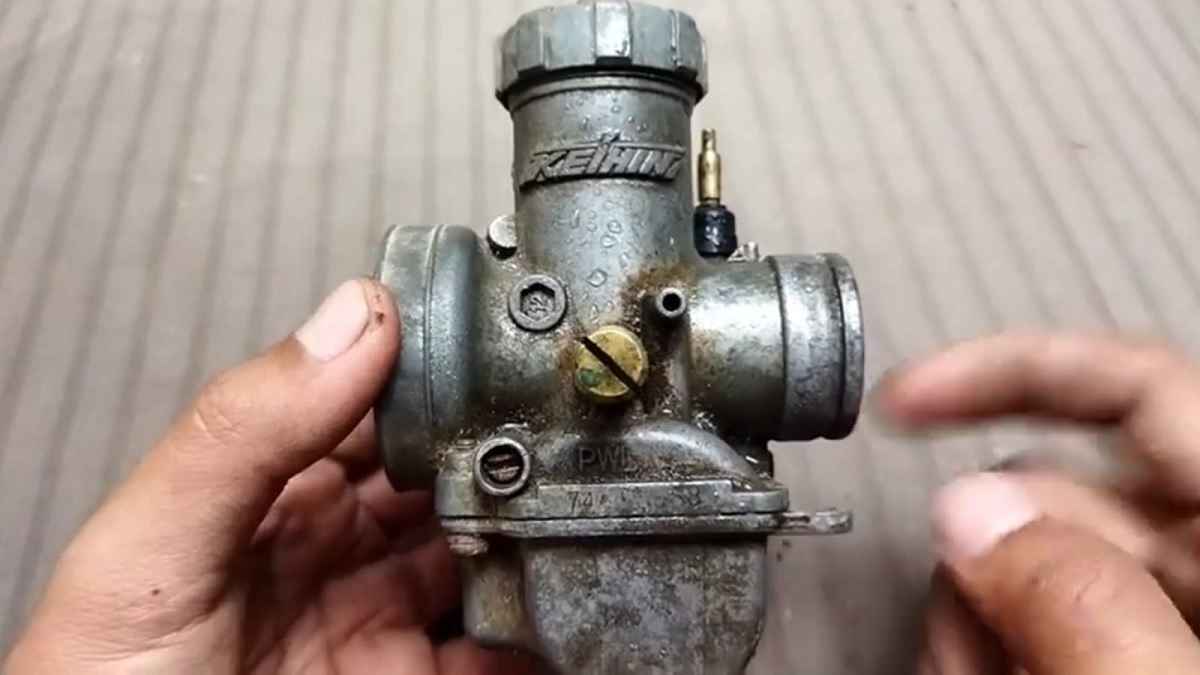 Penyebab Karburator Mengembun. Karburator Motor Dingin, Ini Penyebab dan Solusinya