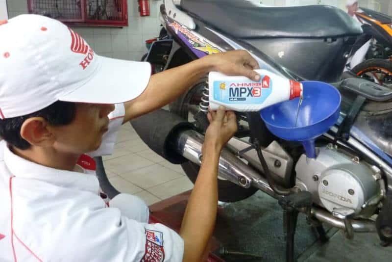 Cara Menghidupkan Motor Vario 125. Cara Menghidupkan Motor Anda Supaya Tidak Cepat Rusak
