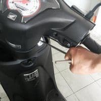 Cara Kunci Stang Motor Mio Ke Kanan. Kunci Stang Anti Maling yang Harus Anda ketahui