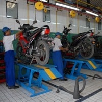 Cara Mengganti Oli Motor Honda Revo. Memahami Ketentuan Service Gratis Sepeda Motor Honda